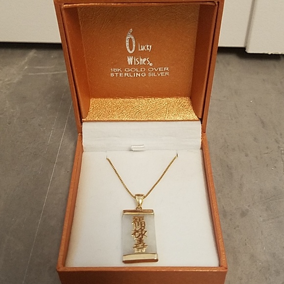 Genuine Green Jade Good Luck Pendant and Ch - Picture 2 of 3